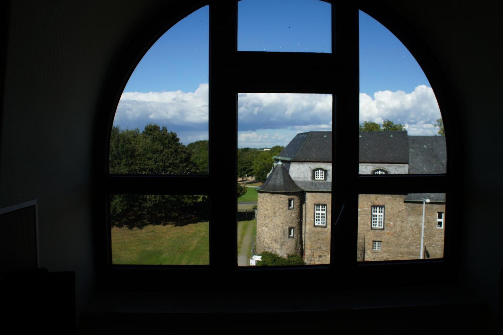 Hotel Am Schloss Broich Mülheim an der Ruhr Buitenkant foto