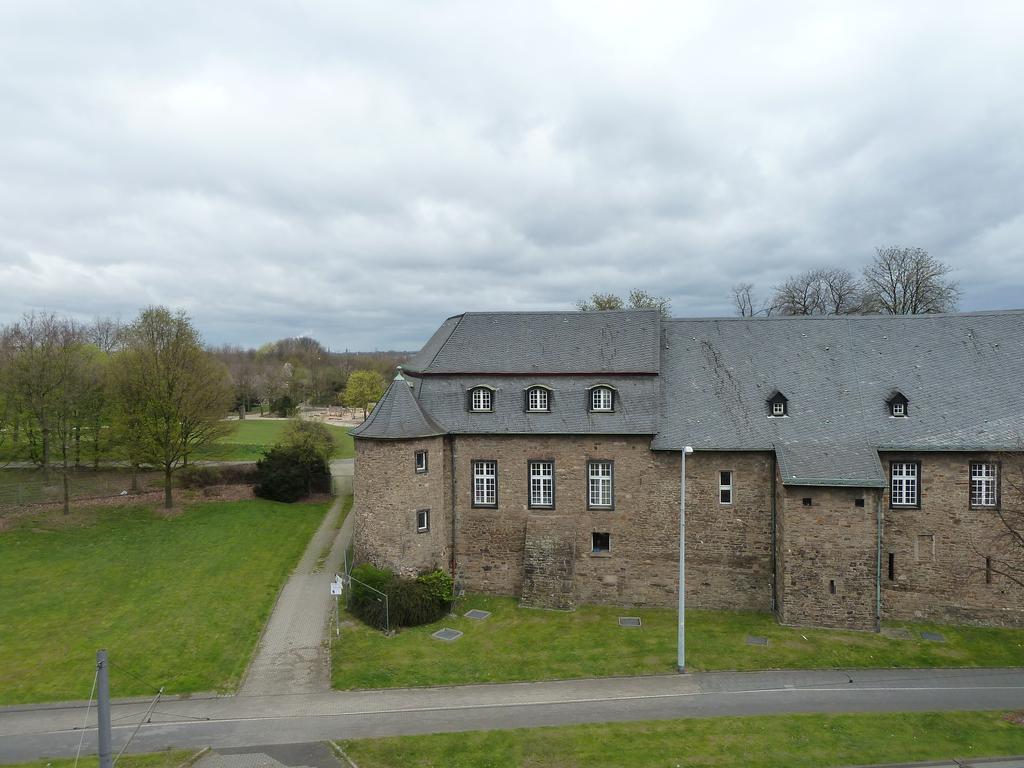 Hotel Am Schloss Broich Mülheim an der Ruhr Buitenkant foto