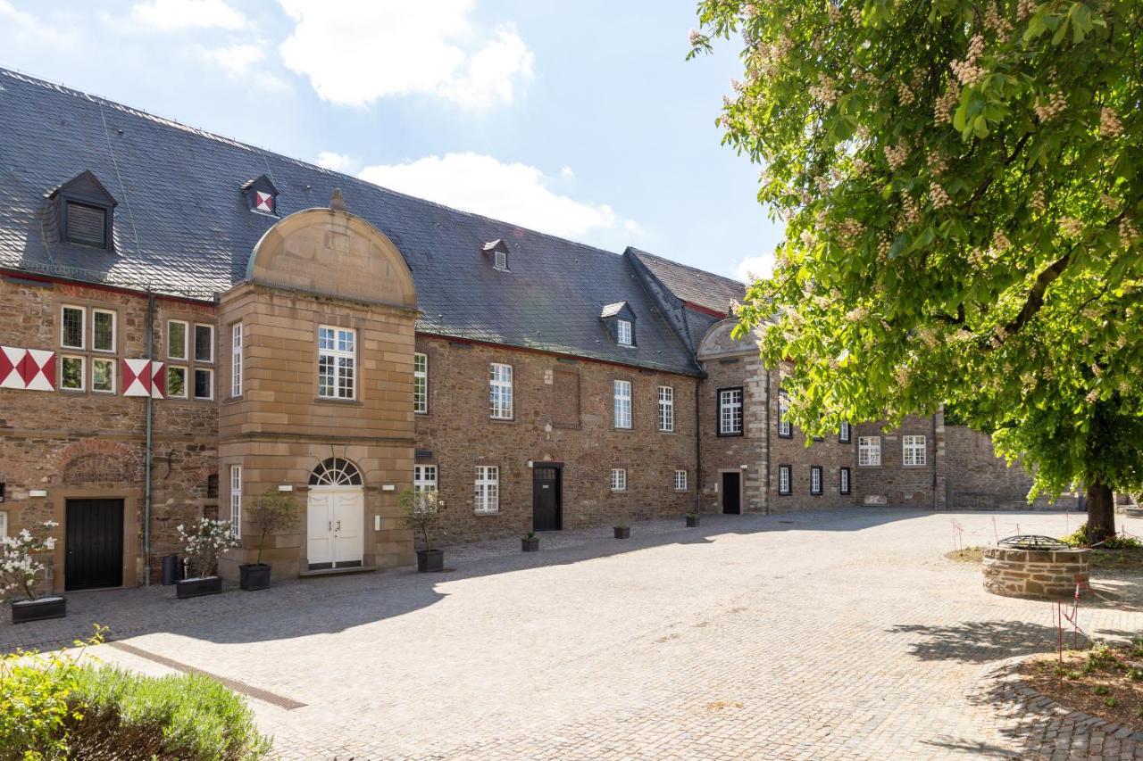 Hotel Am Schloss Broich Mülheim an der Ruhr Buitenkant foto